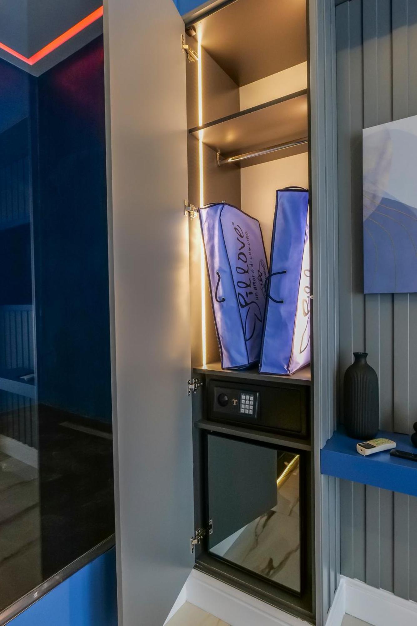 Maison San Carlo Luxury Suites ナポリ エクステリア 写真