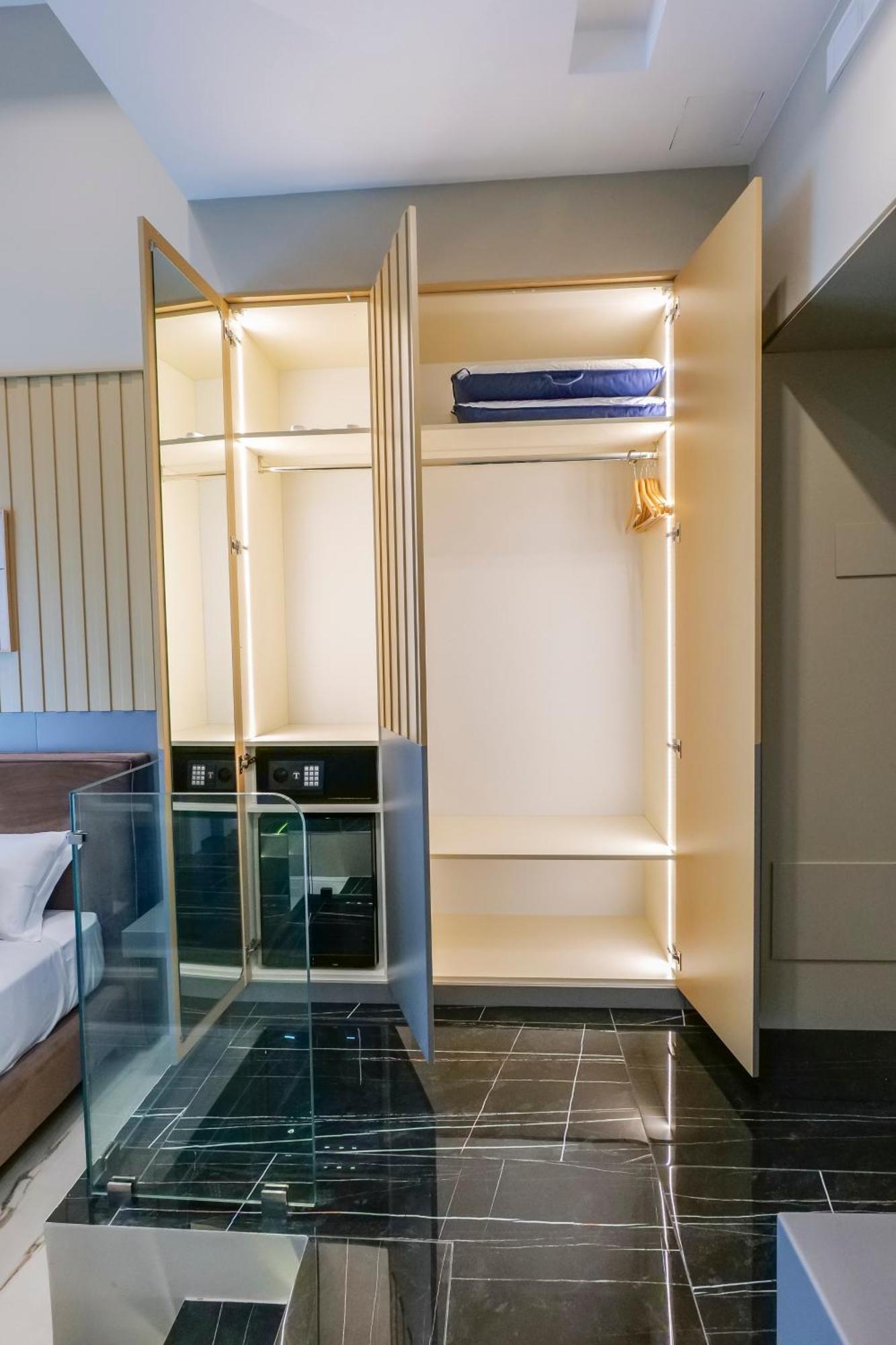 Maison San Carlo Luxury Suites ナポリ エクステリア 写真